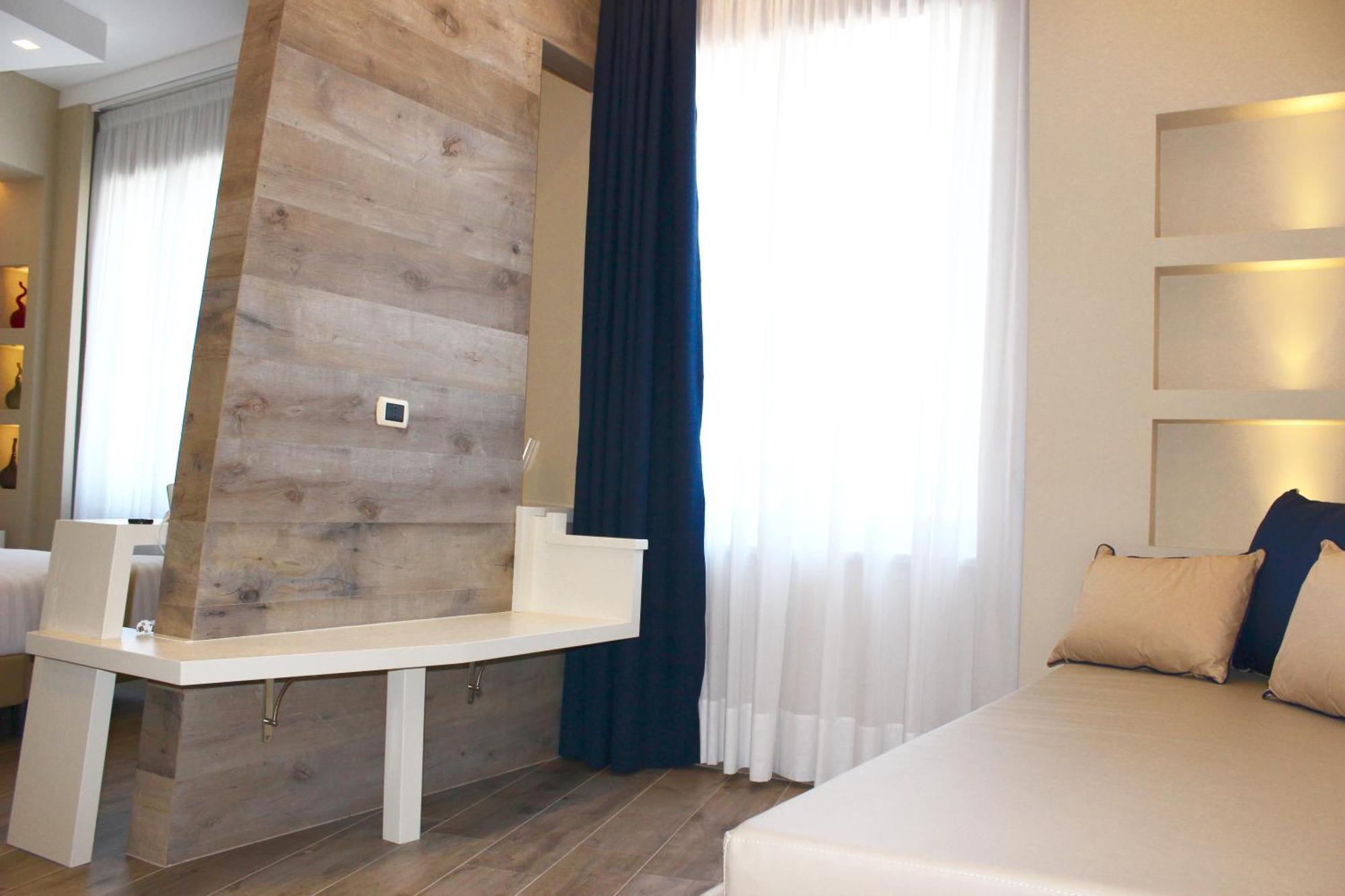 Hotel Astoria 3*